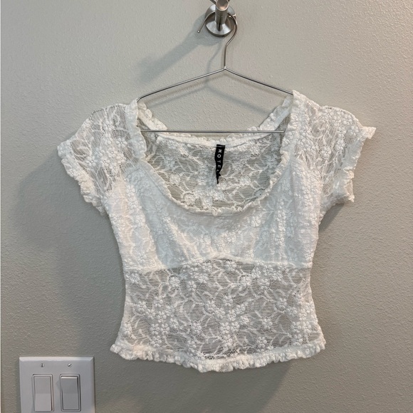 Motel Rocks Rufte Ivory Lace Top - Picture 4 of 5